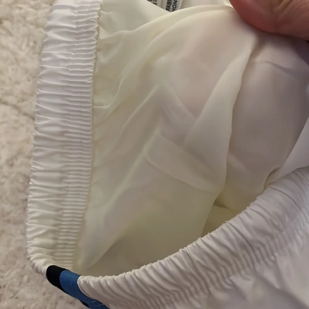 Puma cropped pant. Medium. New without tags. - Picture 4 of 6